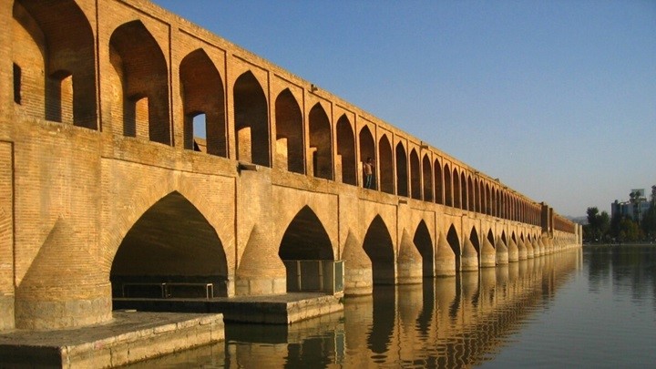 سی و سه پل اصفهان را دقیقتر بشناسید + تصاویر و تاریخچه کامل سی و سه پل