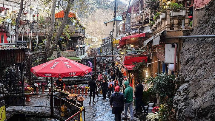 دربند تهران کجاست؟ - معرفی کامل تفریحات و رستوران‌های دربند